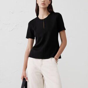 Banana Republic Soft Touch Crew-Neck Top in Black, XS